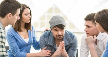 ما تضغطش على نفسك بزيادة.. اعرف امتى تبطل تنصح اللى قدامك عشان نفسيتك؟