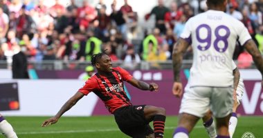 ميلان يعزز صدارته للدوري الإيطالي بفوز قاتل على فيورنتينا.. فيديو 