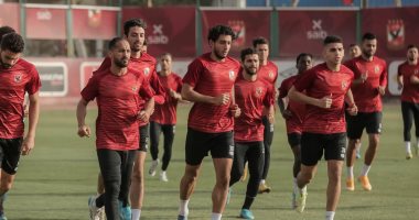 موسيمانى يعكف على علاج أزمات فنية فى الأهلى قبل مواجهة وفاق سطيف
