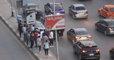 مصرع سيدة صدمتها سيارة ميكروباص أعلى كوبرى ناهيا فى بولاق الدكرور