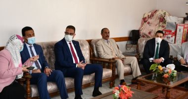 محافظ الفيوم يزور الأطفال الأيتام لتهنئتهم بعيد الفطر المبارك.. صور