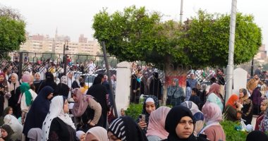 العيد فرحة.. كورنيش النيل ببنها كامل العدد.. المصريون يستمتعون بالعيد.. لايف