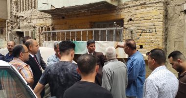 انهيار سقف غرفة بالطابق الرابع لعقار ببنها دون خسائر بشرية.. صور