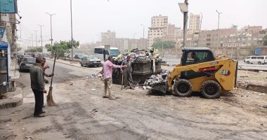 "صوتك مسموع" ترفع القمامة من شارع عرابى بشبرا الخيمة استجابة للأهالى.. صور