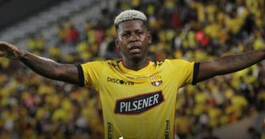 اعتقال نجم فريق "برشلونة" الإكوادورى بعد ثبوت انتمائه لعصابة إجرامية
