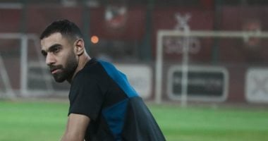 عمرو السولية يطمئن جماهير الأهلى على أكرم توفيق من المران