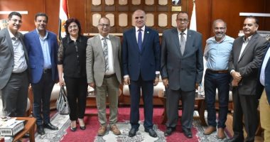 رئيس جامعة الأقصر يستقبل وفد الكنيسة الإنجيلية للتهنئة بعيد الفطر المبارك