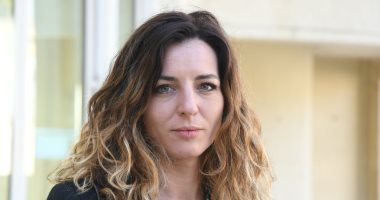 العالم هذا الصباح.. زيلينسكى: روسيا دمرت مئات المستشفيات فى أوكرانيا.. برلين تواجه مشاكل فى إمداد كييف بالسلاح.. فاتورة ملابس تطيح بنائبة بارزة عن حزب ماكرون.. عباس يدين مقتل مدنيين فى تل أبيب