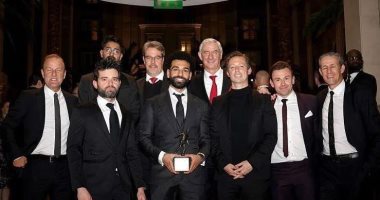 صورة جديدة من كواليس تتويج محمد صلاح بجائزة لاعب العام