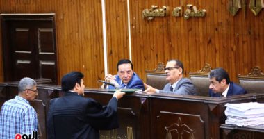 دفاع كريم الهوارى فى حادث الشيخ زايد: "أسر الضحايا اعتبروا المتهم ابنهم"