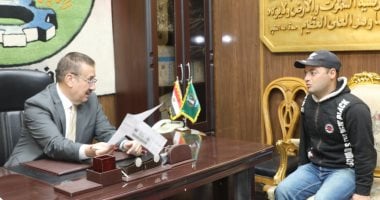 محافظ المنوفية يصرف مساعدات مالية عاجلة لعدد من الحالات الإنسانية وذوى الهمم