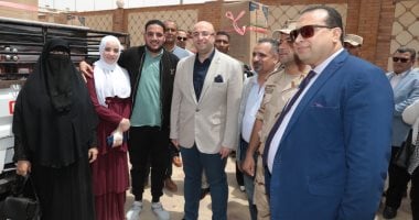محافظ بنى سويف يشهد احتفالية تسليم أجهزة عرائس للفتيات اليتيمات وغير القادرات