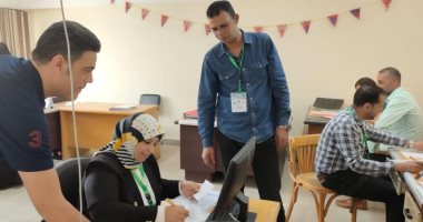 محمد سعفان يتابع سير عملية تلقى طلبات الترشح للانتخابات النقابية العمالية