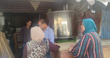 غلق وتشميع مخبز بضواحى بورسعيد لممارسته نشاطا بدون ترخيص.. صور
