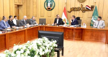 محافظ المنوفية يبحث آلية تطوير منظومة النقل الجماعى