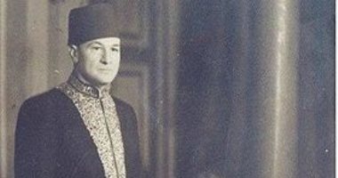 له شارع باسمه.. عزيز أباظة رائد المسرحية الشعرية بعد أمير الشعراء