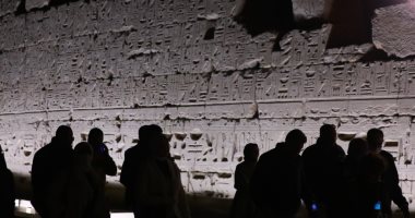 عروض الصوت والضوء بعد المواعيد الجديدة بالكرنك تجذب السياح من حول العالم.. صور