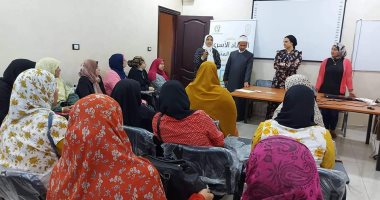 مقررة القومى للمرأة ببنى سويف لـ"اليوم السابع": 40% من قيادات الديوان العام و45% من مديرى إدارات الوحدات المحلية من القيادات النسائية.. وتؤكد: تلقينا 281 شكوى وحصلنا على 42 حكما قضائيا لنفقات وأجور.. صور