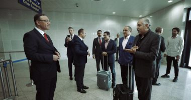 سفير مصر بالجزائر يستقبل بعثة الأهلي