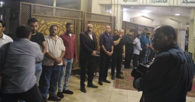 أشرف زكي وسامح حسين أبرز الحضور في عزاء والد محسن منصور   