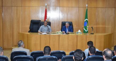 محافظ المنيا يوجه باستكمال إجراءات التصالح فى مخالفات البناء 