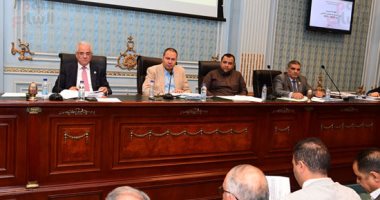 "زراعة النواب" توافق على مشروع موازنة وزارة الزراعة.. وتقر خطتها الاستثمارية لعام 23/22 بـ3.5 مليار جنيه بزيادة 15%.. اللجنة:نواجه ظرفا استثنائيا ولازم نستغل كل جنيه..وتؤكد: ترتيب الأولويات وترشيد الإنفاق ضرورة