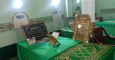 تلميذ وأوصى بدفنه "جنب أستاذه".. حكاية 6 قرون من الوفاء للمعلم فى ميدان الأضرحة.. 15 شيخا يحملون اسم "محمد" يوصون بالدفن جوار معلمهم "المرسى أبو العباس".. وإفريقيا وشرق آسيا ضيفان دائمان على الإرث الإسكندرانى