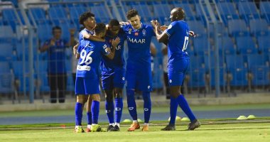 الهلال يتخطى الاتفاق ويواصل مطاردة الاتحاد فى سباق الدورى السعودى