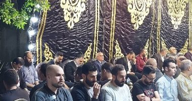 محافظ بورسعيد يقدم واجب العزاء لأسرتى طالبتين توفيتا فى حادث طريق المطار