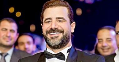  محمود حافظ ينضم إلى "شادر" ياسمين صبرى ووفاء عامر