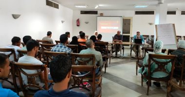 وكيل شباب ورياضة الأقصر يشهد افتتاح مبادرة "كن رائد أعمال مبدعا".. صور