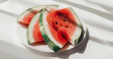 7 خطوات لاختيار بطيخة حلوة وناضجة.. "عشان لما تاكل ما تتصدمش"