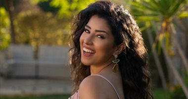 متابعة تنتقد غناء آيتن عامر.. والفنانة ترد: ليكى الحرية فى إنه يعجبك أو لأ
