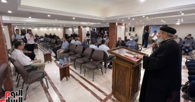 بدء مراسم عزاء مارينا صلاح ضحية الإهمال الطبى بكنسية الملاك فى مصر الجديدة.. صور