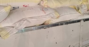 ضبط 3 سيارات محملة بـ16 طن قمح قبل تهريبها للسوق السوداء بالبحيرة.. صور