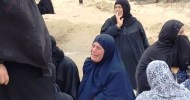 أهالى قرية الرملة ببنها فى انتظار انتشال جثمان طالب غرق بمياه النيل.. فيديو