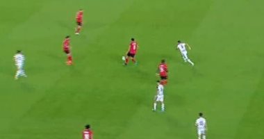 قندوسي يسجل هدف التعادل لوفاق سطيف فى شباك الأهلى.. فيديو