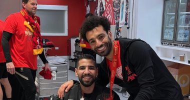 هنيدى عن مشهد محمد صلاح ومؤمن زكريا: "الله على جماله"