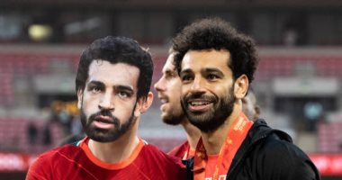 ليفربول يعتلي منصات التتويج مجددا ويحقق كأس الاتحاد الإنجليزي بعد الفوز على تشيلسي.. إصابة محمد صلاح بالعضلة الضامة.. مو صلاح يتوج بسادس ألقابه مع الريدز.. والفرعون يستدعي مؤمن زكريا للاحتفال من غرف خلع الملابس