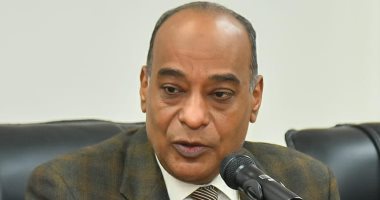 تعليم بورسعيد: طلاب الثانى الثانوى أدوا امتحان الرياضيات والجغرافيا ورقيا وإلكترونيا