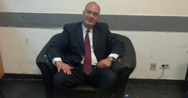 جمارك مطار القاهرة تضبط محاولتى تهريب عدد من السبائك الذهبية 