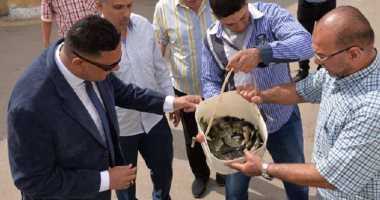 محافظ الدقهلية يدشن بدء أعمال تنفيذ خطة إلقاء 2 مليون زريعة سمكية في النيل
