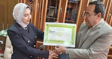 محافظ شمال سيناء يلتقى الطبيبة الفائزة ببحث دولى عن سرطان الثدى