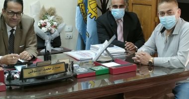 وكيل تعليم الغربية يتابع سير امتحانات صفوف النقل بغرفة عمليات المديرية