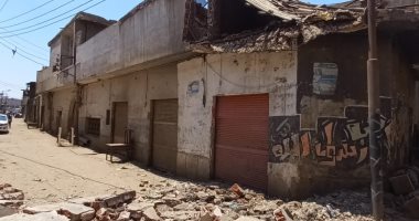 انهيار سور "بلكونة" منزل قديم فى طنطا دون إصابات