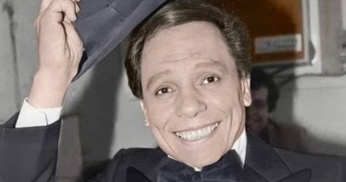 أكرم حسني يهنئ عادل إمام بعيد ميلاده: كل سنة وأنت بخير وصحة يا زعيم