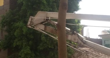 رفع 15 طن قمامة وتراكمات فى حملات نظافة بشوارع الأقصر.. صور