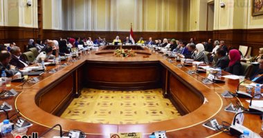 النواب لـ"الحكومة": استمروا فى خطة الإصلاح الاقتصادى.. 11 توصية لـ"تضامن النواب" بشأن خطة التنمية الاقتصادية لعام 22/23.. تؤكد على زيادة وعى الفئات المستهدفة من برامج الحماية الاجتماعية بإيجابيات تنظيم الأسرة