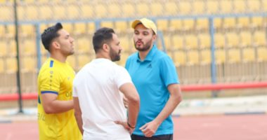 حسنى عبد ربه يجتمع مع كارميلو فى الإسماعيلى قبل مواجهة البنك الأهلى