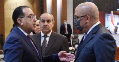 مدبولى يوجه الوزراء بتكثيف التواجد فى مقرات الحى الحكومى بالعاصمة الإدارية 